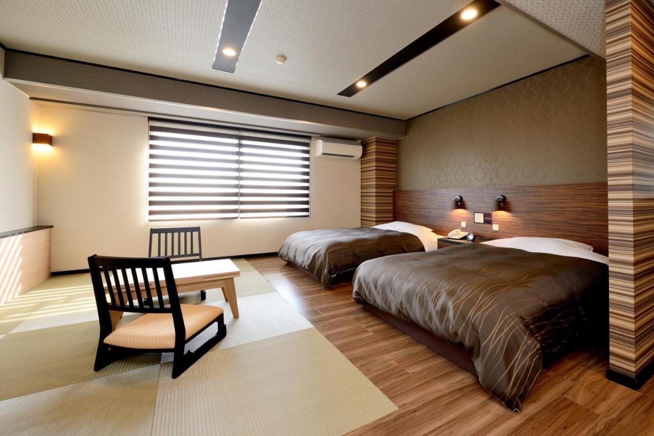 Hotel Lake Side Tsukuba Buitenkant foto